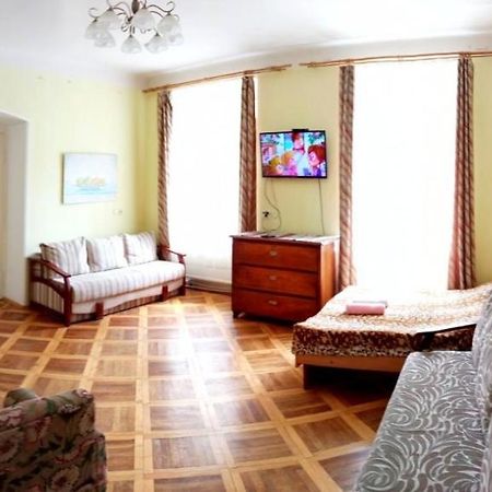 Apartment On Katedralna Львів Екстер'єр фото
